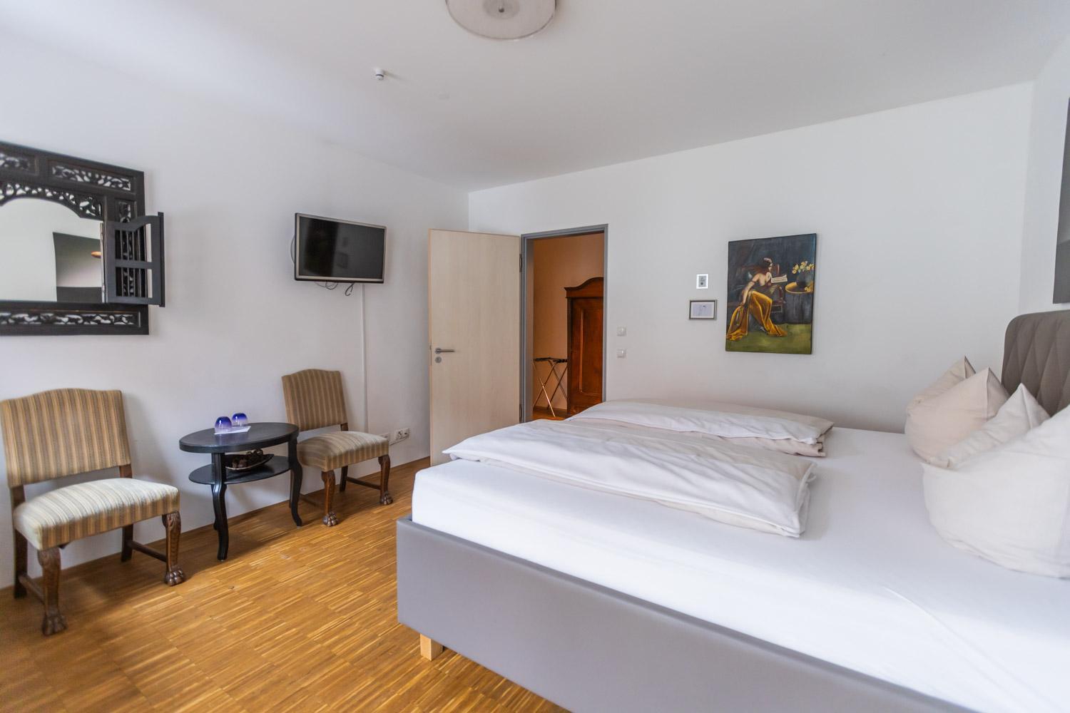 Hotel Freischuetz ลันด์สฮูท ภายนอก รูปภาพ