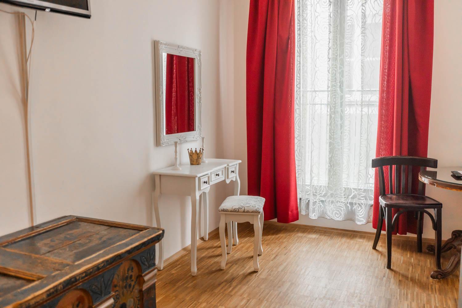 Hotel Freischuetz ลันด์สฮูท ภายนอก รูปภาพ